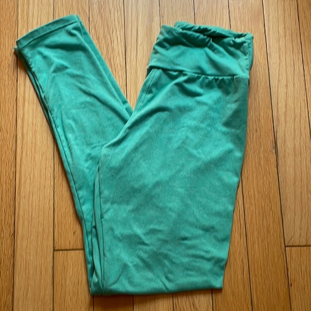 LuLaRoe Women’s One Size OS Solid Color Leggings fits Adults 2-10 Green *FIRM*